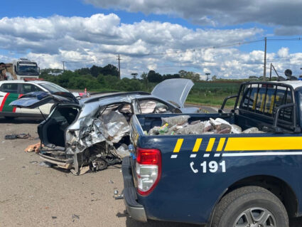 SUV de luxo transportando maconha se envolve em grave acidente na BR-277