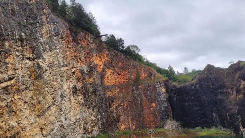 Parque em que mulher morreu após salto de bungee jump está interditado