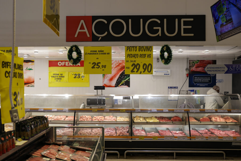 “Sem o Brasil, o mundo ficaria sem alimento”, afirma Ratinho Junior sobre boicote ao Carrefour