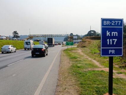 Primeiro feriado prolongado do semestre deve levar 302 mil veículos às rodovias do Paraná