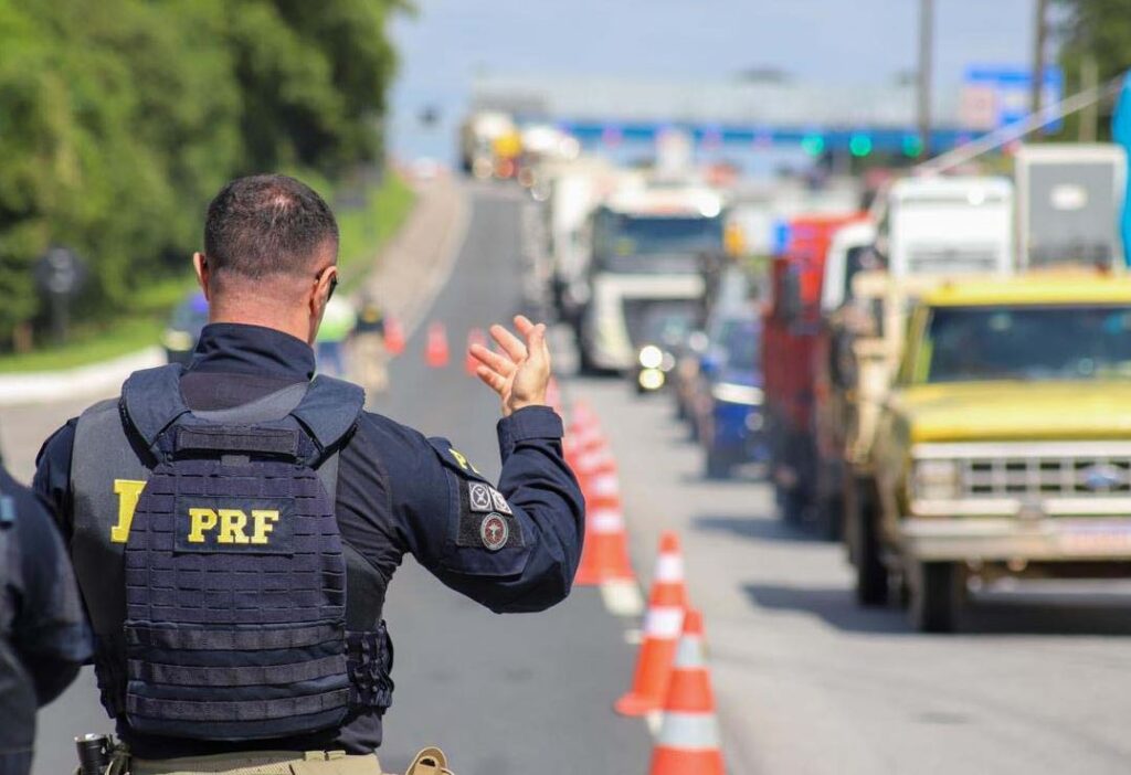 Operação de final de ano mira no excesso de velocidade nas rodovias do Paraná