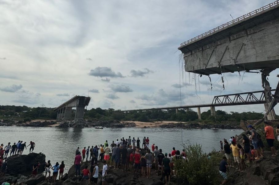 Ponte entre Tocantins e Maranhão desaba e deixa ao menos dois mortos