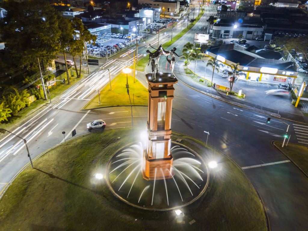 avenida-arthur-bernardes-avenida-silva-jardim-avenida-mario-tourinho-rótula-dos-anjos-fonte-de-jerus