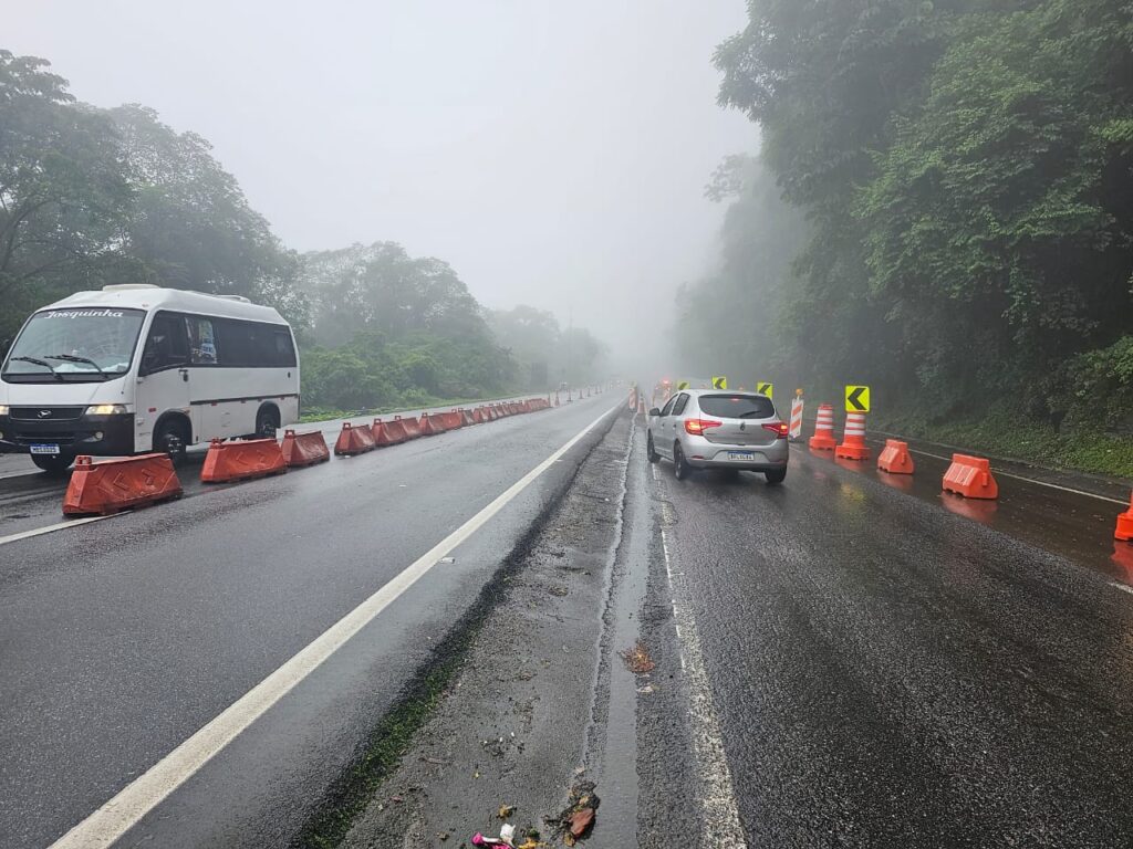 BR-277 tem interdição em Guarapuava e na Serra do Mar