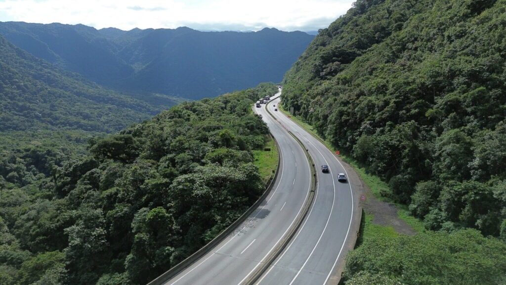 Movimento na BR-277 no sentido Litoral deve ter recorde no Ano Novo