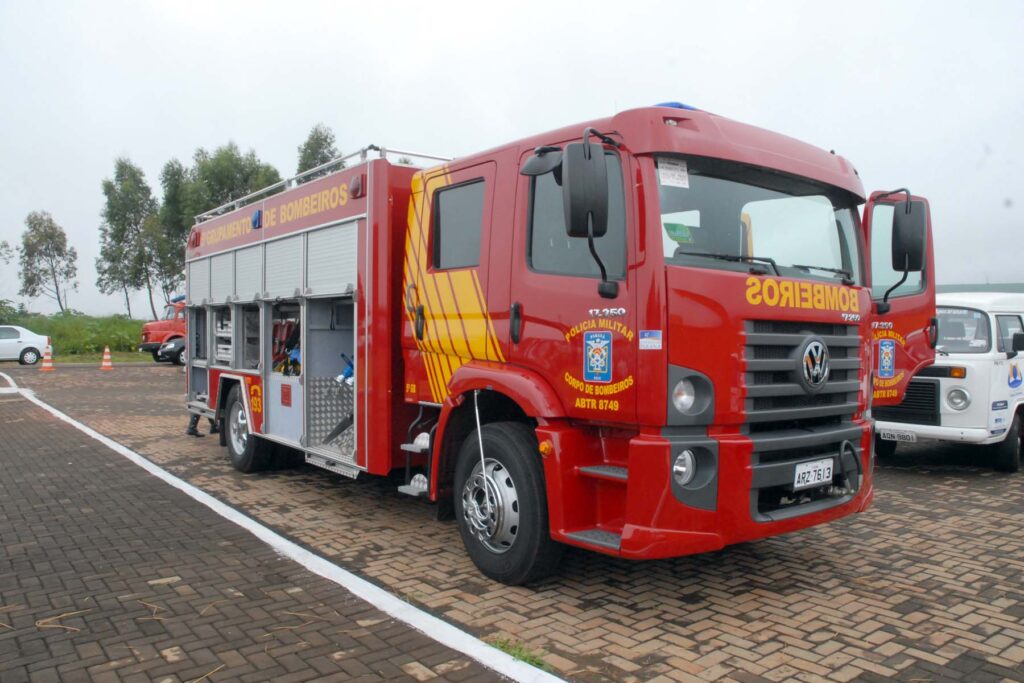 Incêndio atinge UTI de hospital em Curitiba