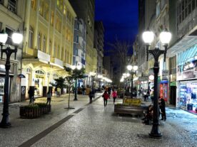 comércio de Curitiba horário estendido