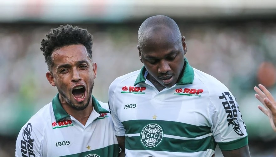 Ídolo do Coritiba provoca Athletico após rebaixamento