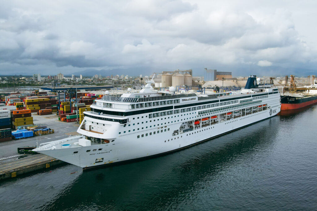 Paraná volta a receber navios de cruzeiro