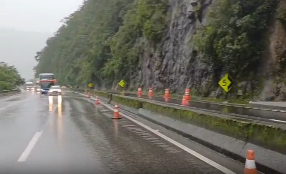 BR-277 é parcialmente interditada para obras na Serra do Mar, em Morretes