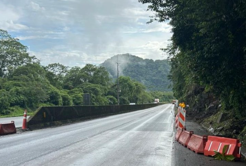 BR-277 é novamente interditada para obras na Serra do Mar, em Morretes