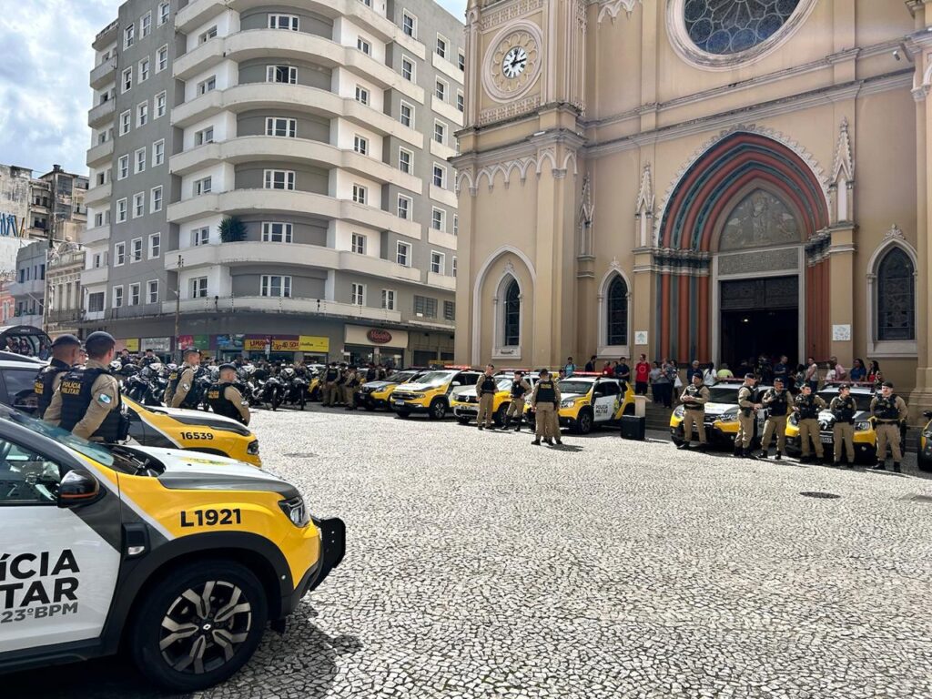 polícia militar Centro de Curitiba ganhará reforço policial praça tiradentes