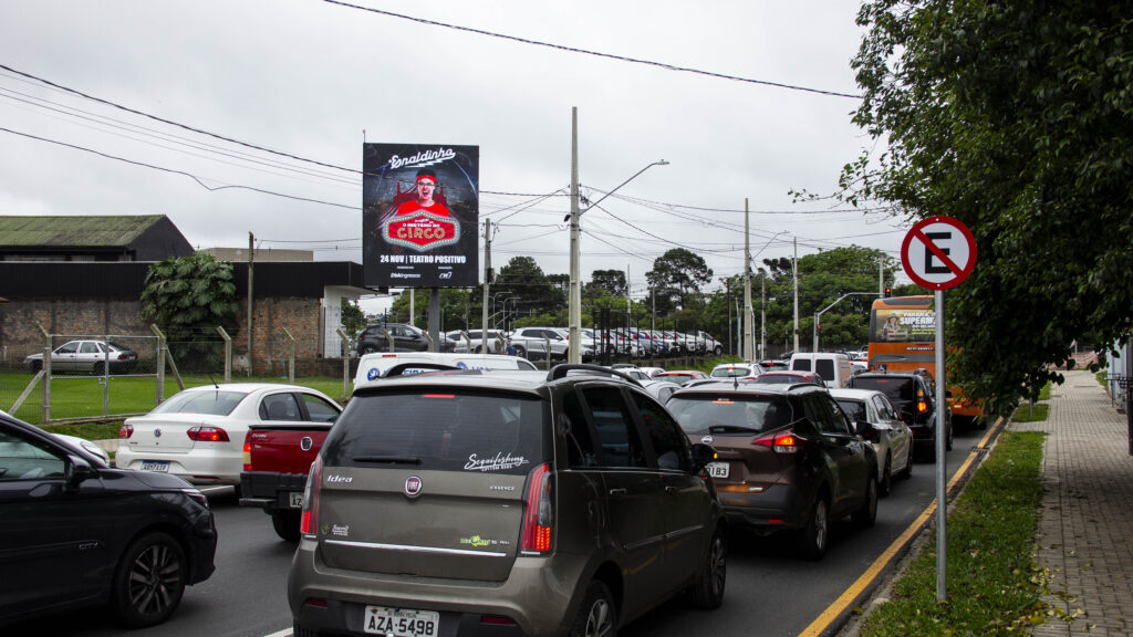 Empresa curitibana aumenta faturamento em 740% ao investir em Mídia OOH