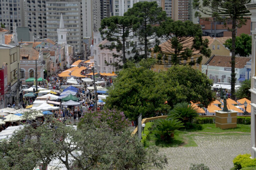 Feirinha do Largo da Ordem é uma das três melhores do Brasil, diz Tripadvisor