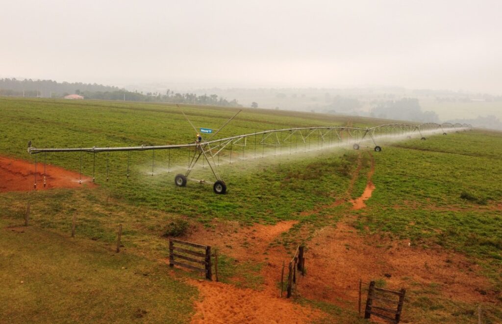 Novo programa quer aumentar em 20% as áreas irrigadas no Paraná