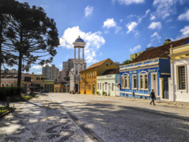 Multa de R$ 1 mil para uso de drogas em locais públicos de Curitiba; entenda o projeto! 