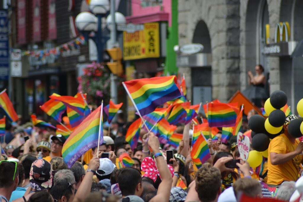 Vereador do PL quer proibir pais de levarem filhos em eventos LGBTQIA+ de Curitiba