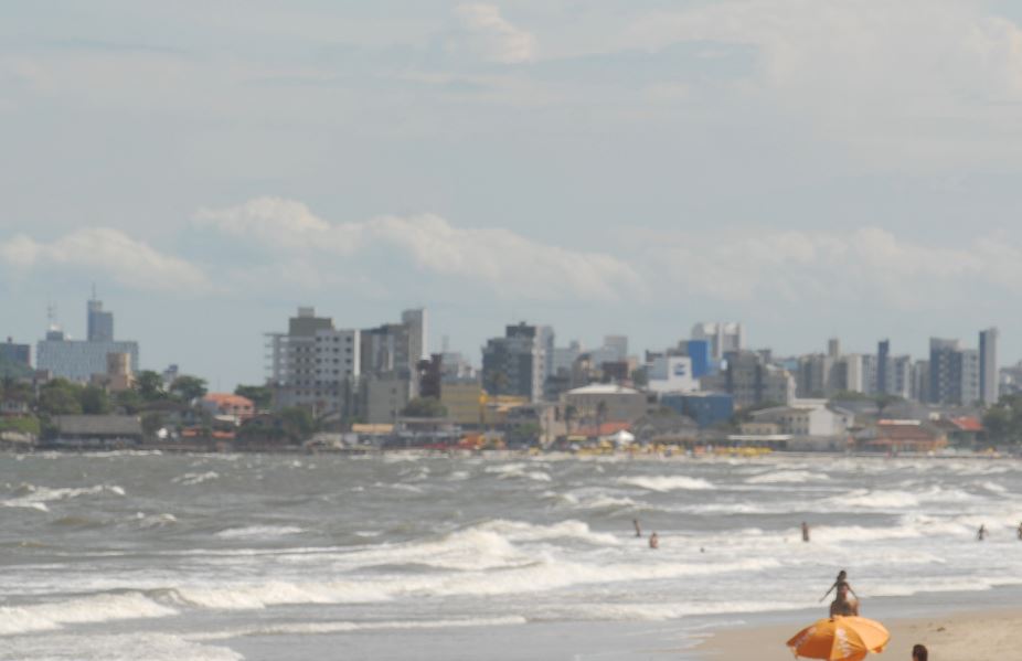 Chuvarada dá trégua para o Litoral e Grande Curitiba neste domingo (9)