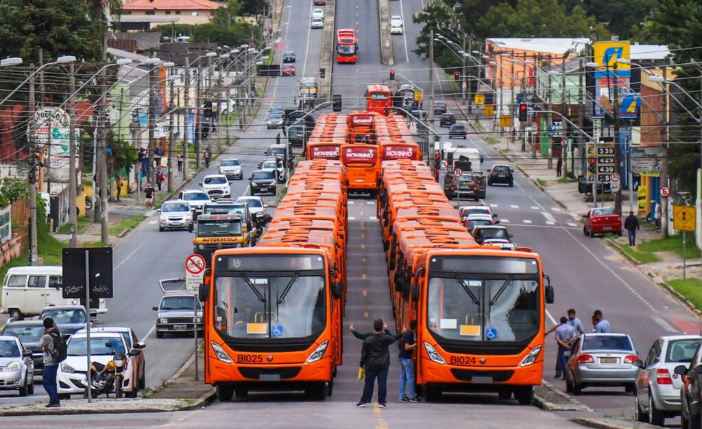 “Maior desafio da minha gestão”, diz Pimentel sobre nova concessão do transporte público 