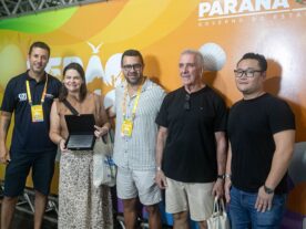 Ratinho Junior homenageia Band pela cobertura do Verão Maior Paraná