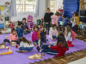 Vale-creche de Curitiba segue para sanção do prefeito Eduardo Pimentel